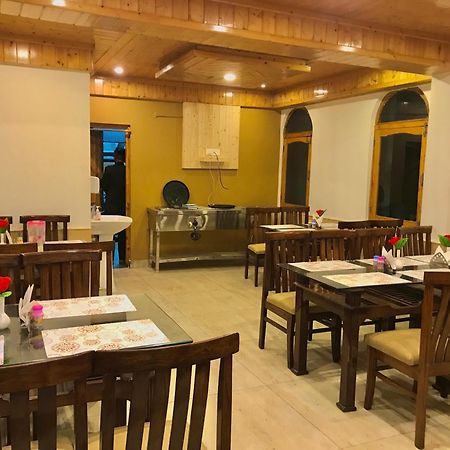 The Avenue Hotel , Manali A River Side Hotel Εξωτερικό φωτογραφία