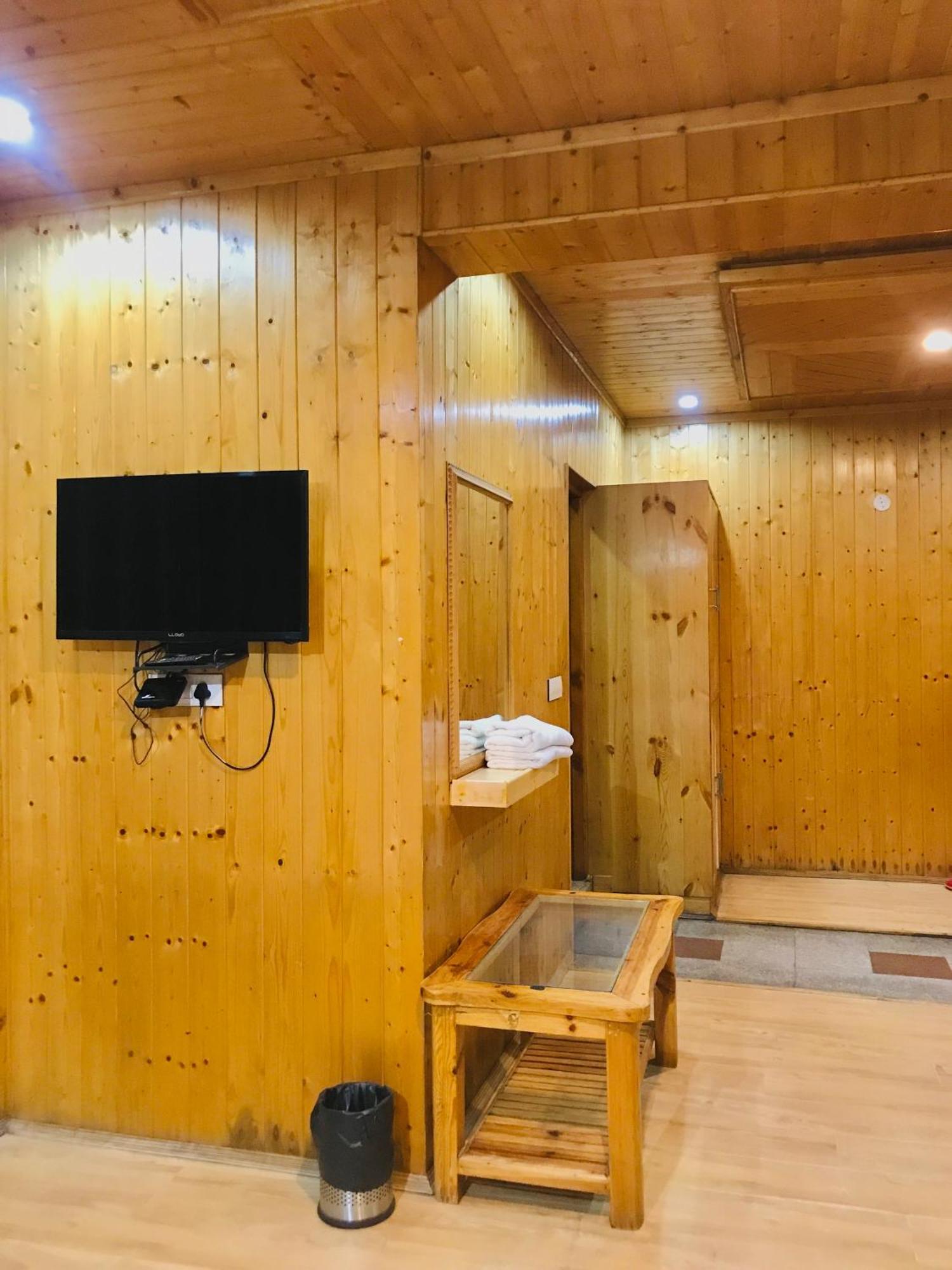 The Avenue Hotel , Manali A River Side Hotel Εξωτερικό φωτογραφία
